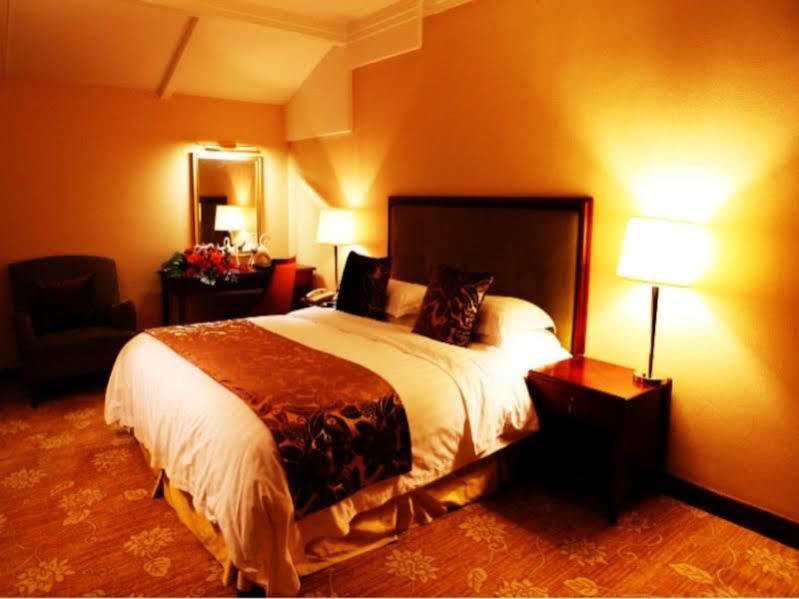 Moonstar Hotel Ya'an Bagian luar foto